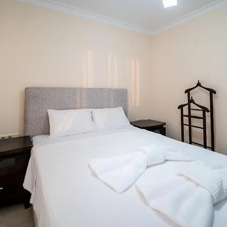 Seaside Residence, Holly, 3 Yatak Odali , 6 Kisilik Denize Sifir, Ortak Havuzlu Luks * Fethiye