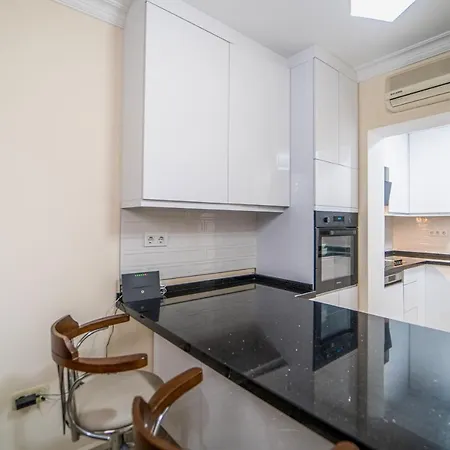 Seaside Residence, Holly, 3 Yatak Odali , 6 Kisilik Denize Sifir, Ortak Havuzlu Luks Apartament Fethiye
