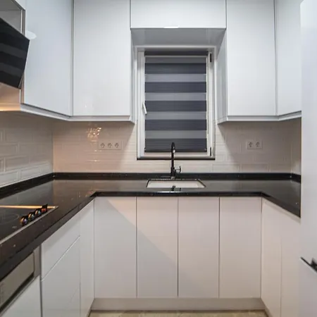 Seaside Residence, Holly, 3 Yatak Odali , 6 Kisilik Denize Sifir, Ortak Havuzlu Luks Apartmán Fethiye