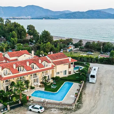 Seaside Residence, Holly, 3 Yatak Odali , 6 Kisilik Denize Sifir, Ortak Havuzlu Luks * Fethiye