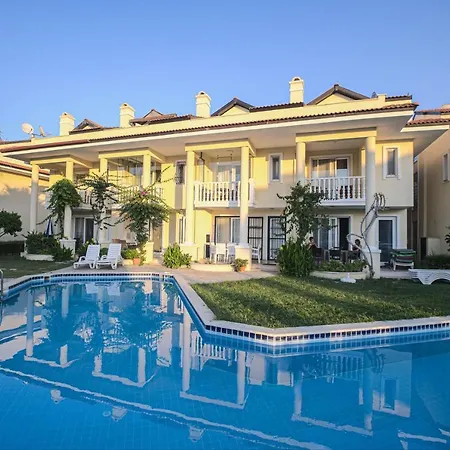 Apartmán Seaside Residence, Holly, 3 Yatak Odali , 6 Kisilik Denize Sifir, Ortak Havuzlu Luks Fethiye