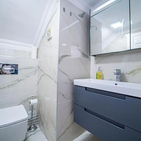 Seaside Residence, Holly, 3 Yatak Odali , 6 Kisilik Denize Sifir, Ortak Havuzlu Luks Apartmán Fethiye