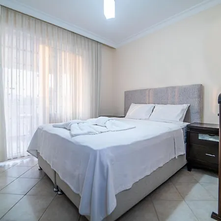 Apartament Seaside Residence, Holly, 3 Yatak Odali , 6 Kisilik Denize Sifir, Ortak Havuzlu Luks Fethiye