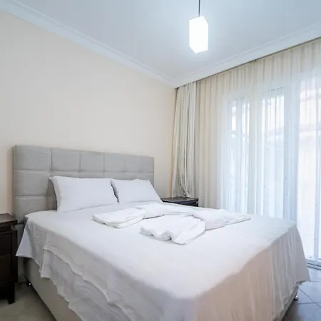 Apartament Seaside Residence, Holly, 3 Yatak Odali , 6 Kisilik Denize Sifir, Ortak Havuzlu Luks
