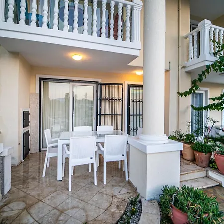 Seaside Residence, Holly, 3 Yatak Odali , 6 Kisilik Denize Sifir, Ortak Havuzlu Luks פאטהיה
